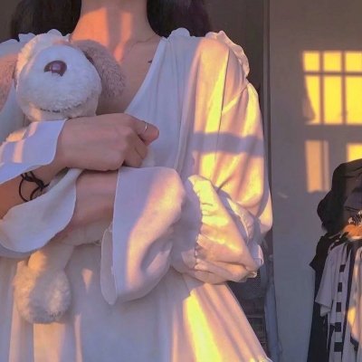 兰闺春怨